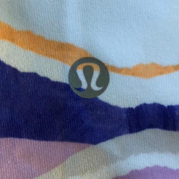 Lululemon Tank - Size 4 - Picture 4 of 4